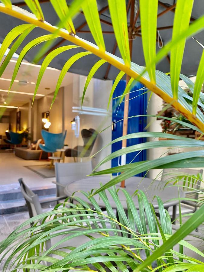 Injoy & Aparts Aparthotel