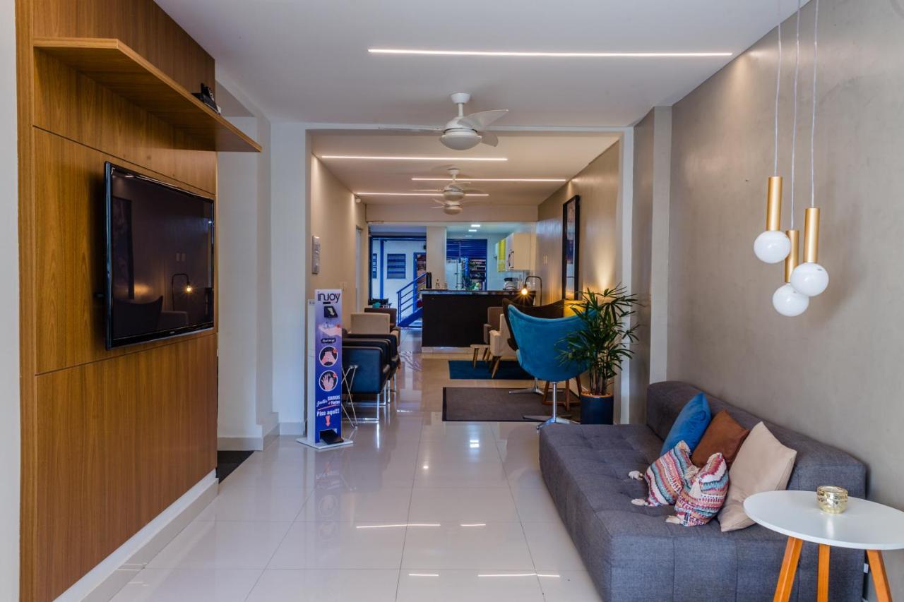 Injoy & Aparts Aparthotel