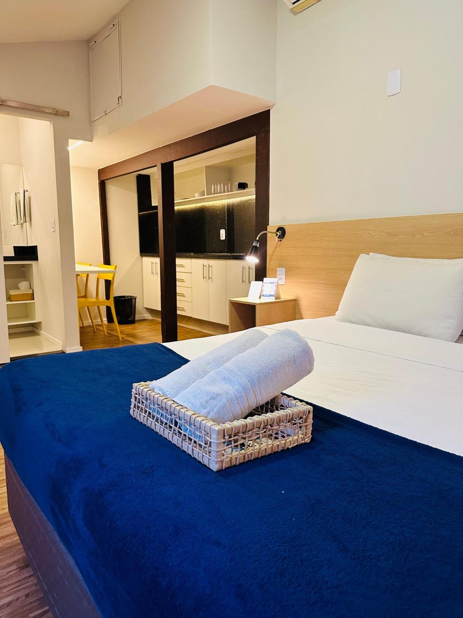 Aparthotel Injoy & Aparts