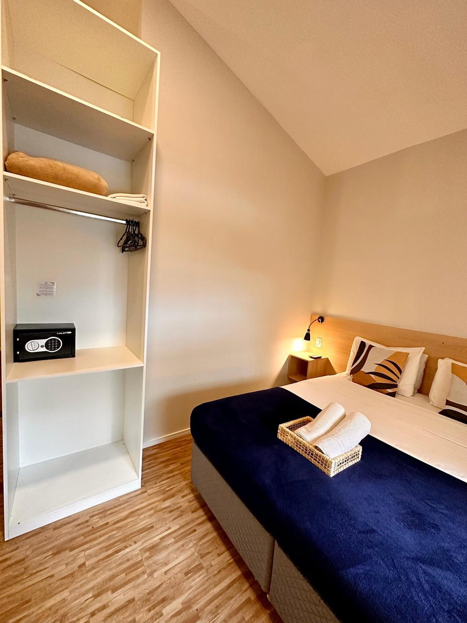 Injoy & Aparts Aparthotel