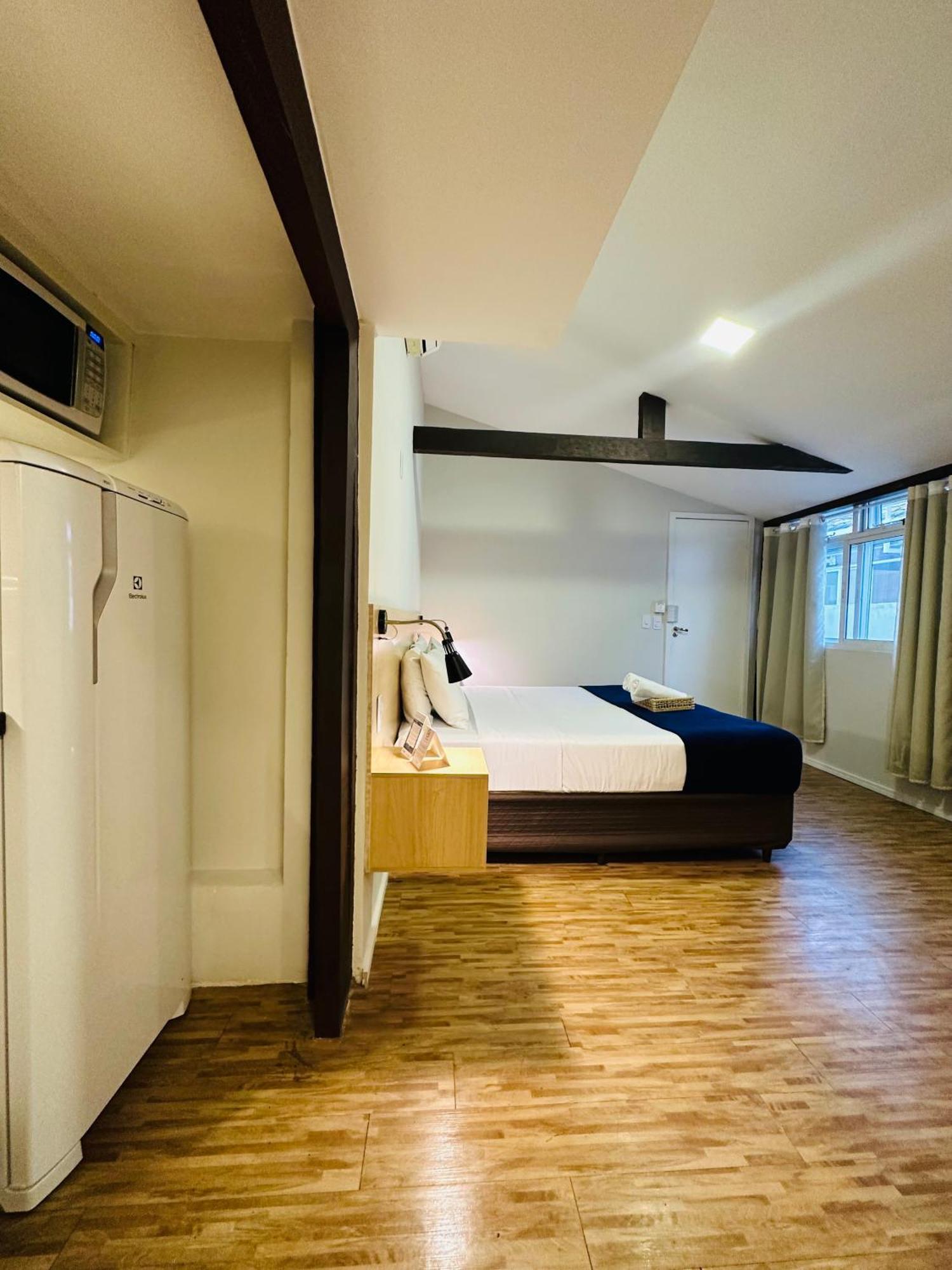 Injoy & Aparts Aparthotel 2*
